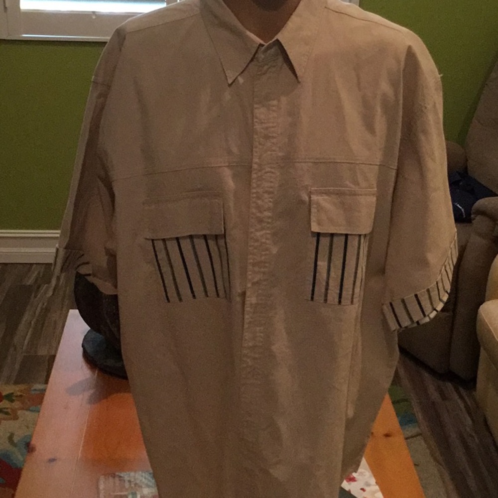 Men’s casual shirt size 2X tan